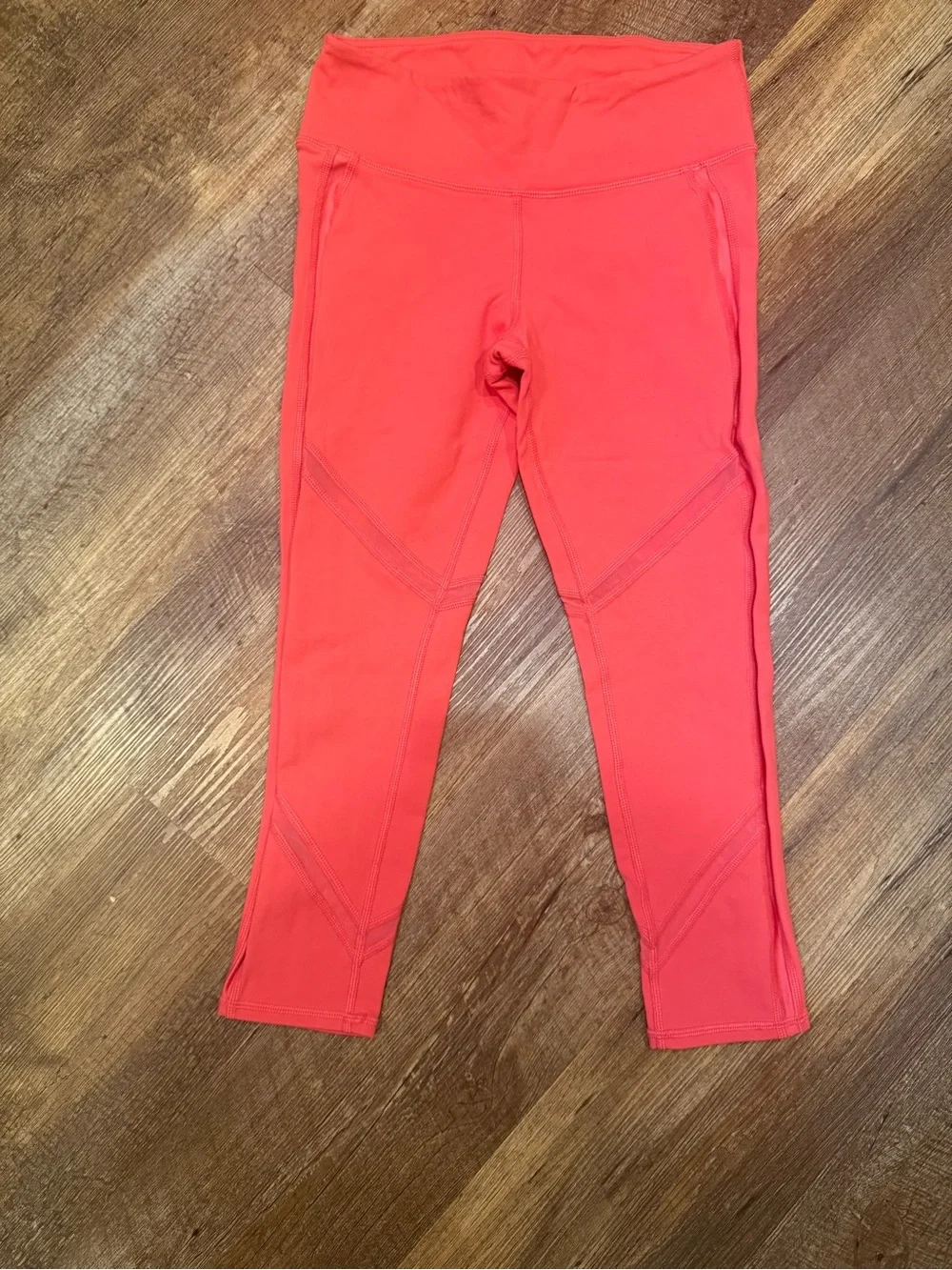Alo Yoga Continuity capris Coral pink XS
